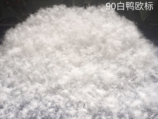 羽絨服廠家：羽絨服怎么洗最好？可以用洗衣機(jī)洗嗎？